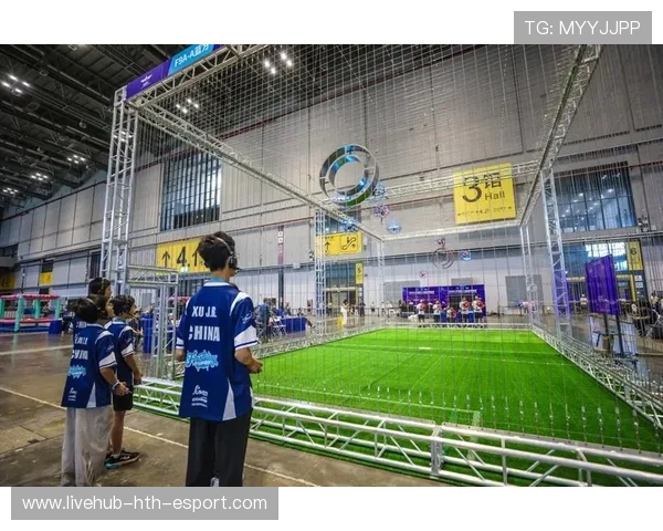 足球训练科技化，数据与无人机助力技战术革新