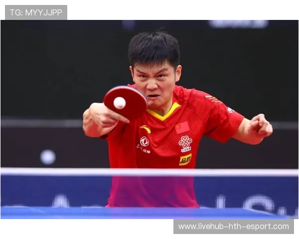 这场比赛打得太快了！樊振东赢完球还收获合影请求，樊振东现在比赛